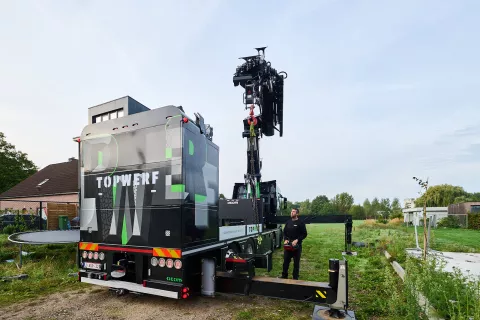 Verhuurspecialist TOPWERF beschikt over een PK 135.002 TEC 7
