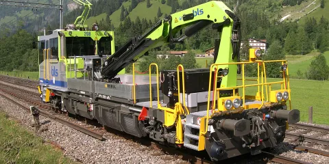 PKR 200