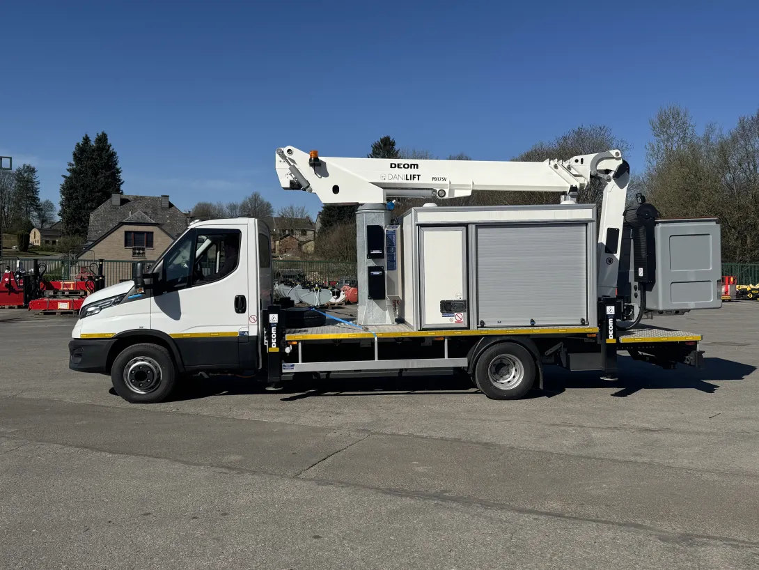 REALISATION DANILIFT PD175V